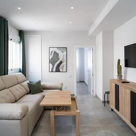 Aac Malaga - Apartamento Muy Comodo Y Bien Comunicado, A 1,3Km Del Centro Buitenkant foto